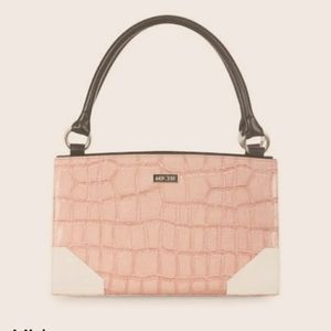 Janine Classic Shell